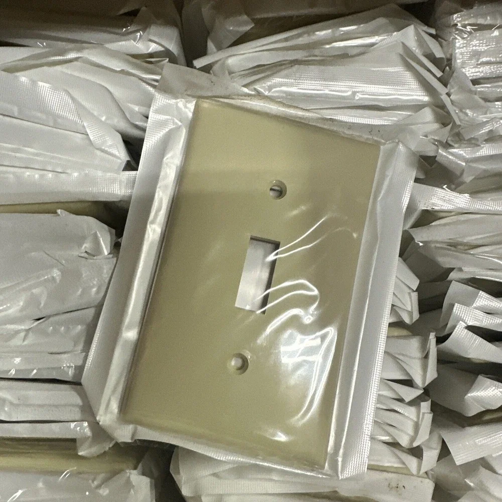 Leviton Ivory Switch Cover 001-80701-I Thermoplastic. Lot Of 150